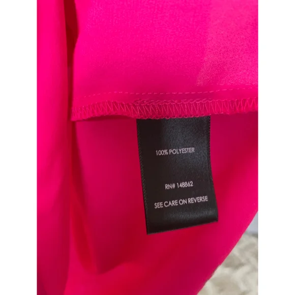 Torrid Blouse Hot Pink Blouse Bright Bold Barbie Brunch CEO Event Summer Date - Picture 7 of 7